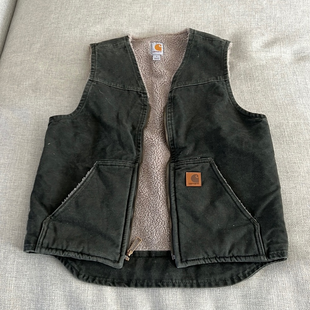 New without tags Carhartt green size small Sherpa lined vest